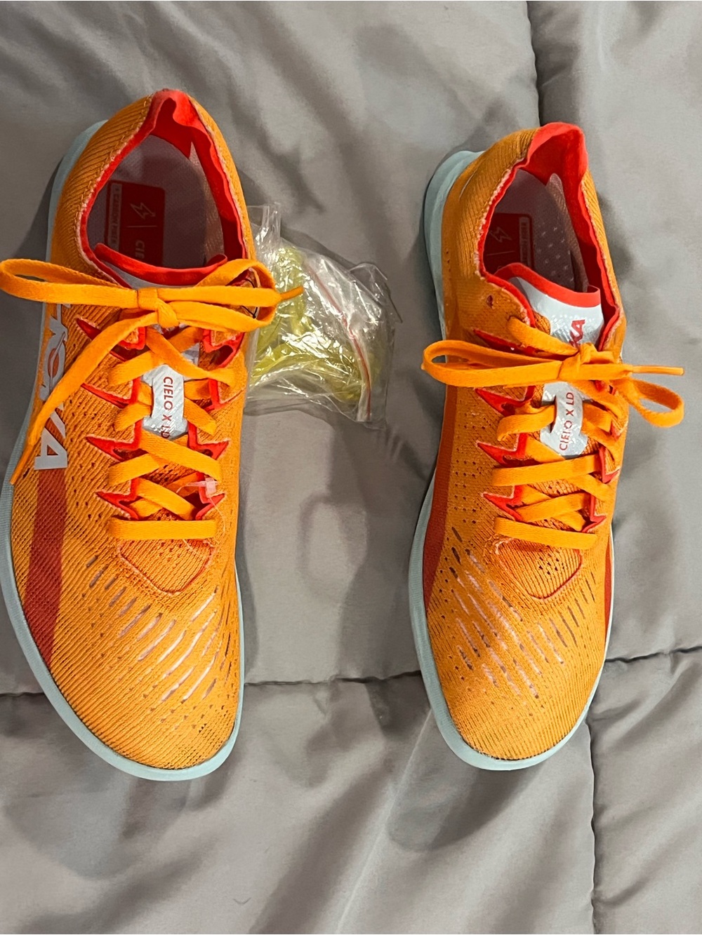 Hoka Women's Cielo X LD Track and Field Spike Shoes Cleat Orange size 9 - Picture 1 of 4